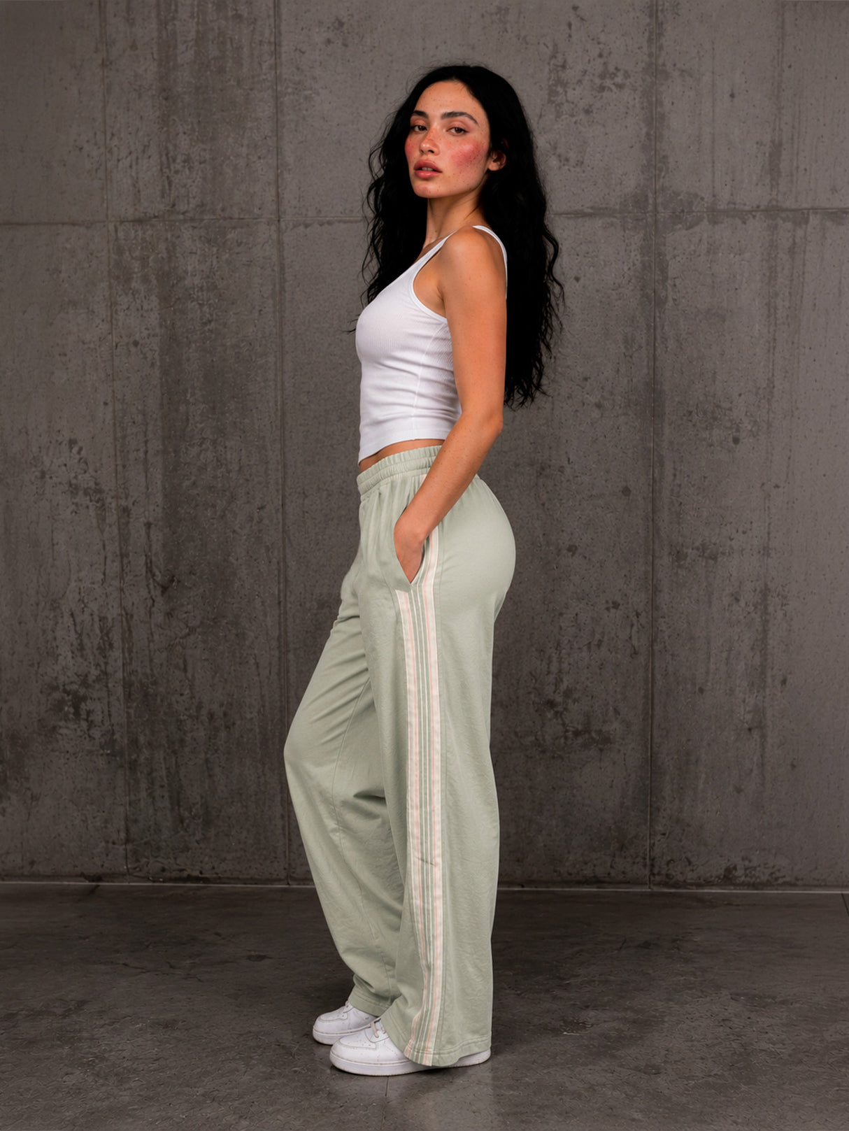 Pants Mujer Jogger Corte Acampanado Deportivo Slim Fit